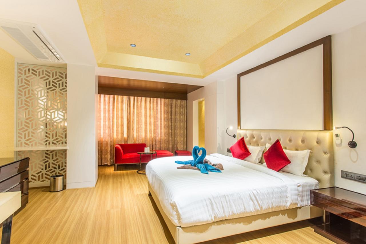 Hotel Abika Elite Uddzsaín Kültér fotó