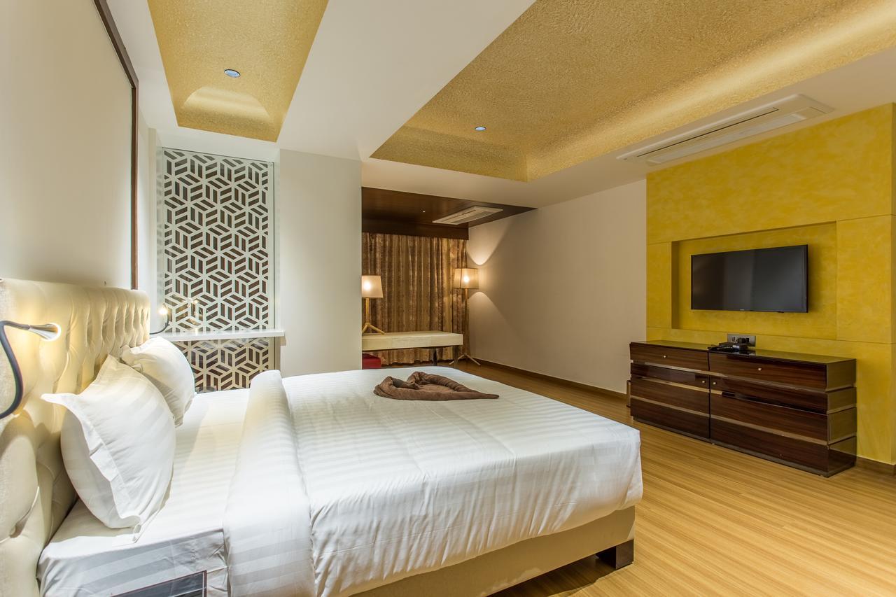 Hotel Abika Elite Uddzsaín Kültér fotó