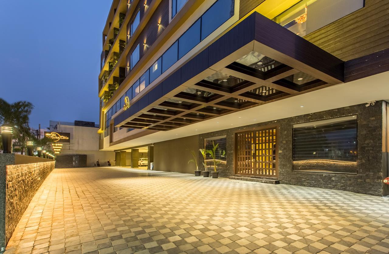 Hotel Abika Elite Uddzsaín Kültér fotó