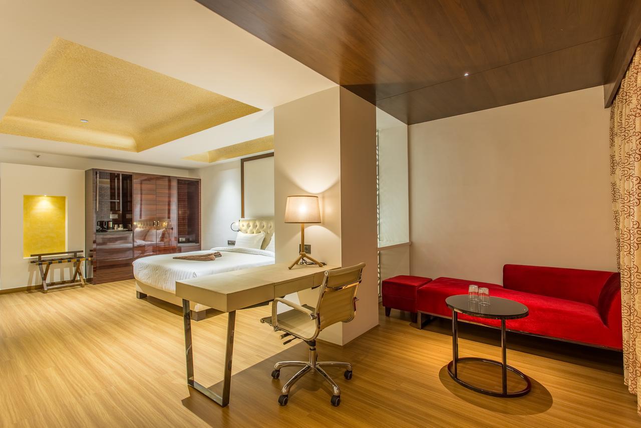 Hotel Abika Elite Uddzsaín Kültér fotó